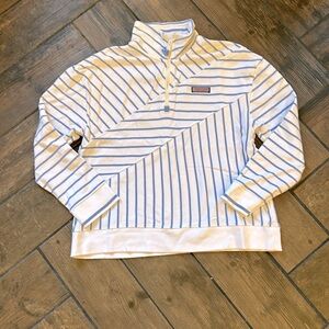 Vineyard Vine pullover